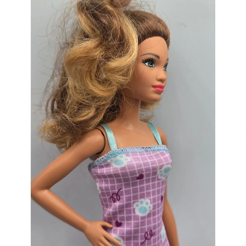 Barbie Kitty Condo Doll 2022‎ Mattel #HHB70 w/ Purple Dress Articulated